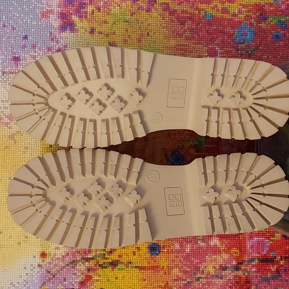 Womens No Boundaries Lug Slip-on Loafers - Picture 8 of 11